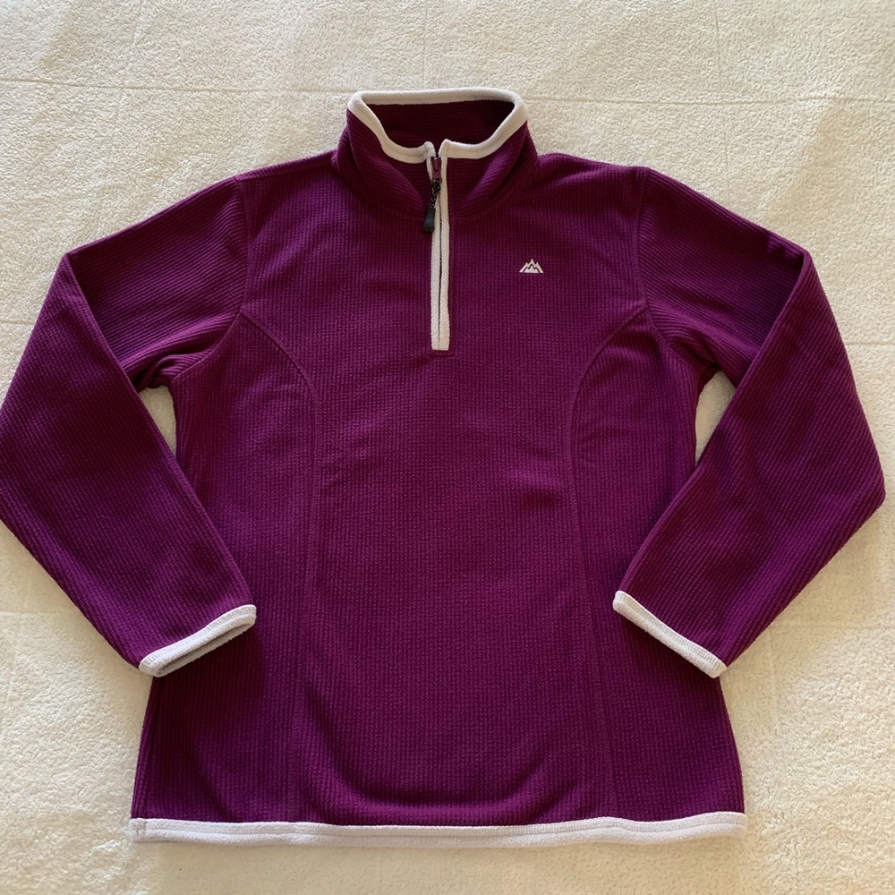 Snozu Purple 1/4 Zip Fleece Pullover. Size Medium